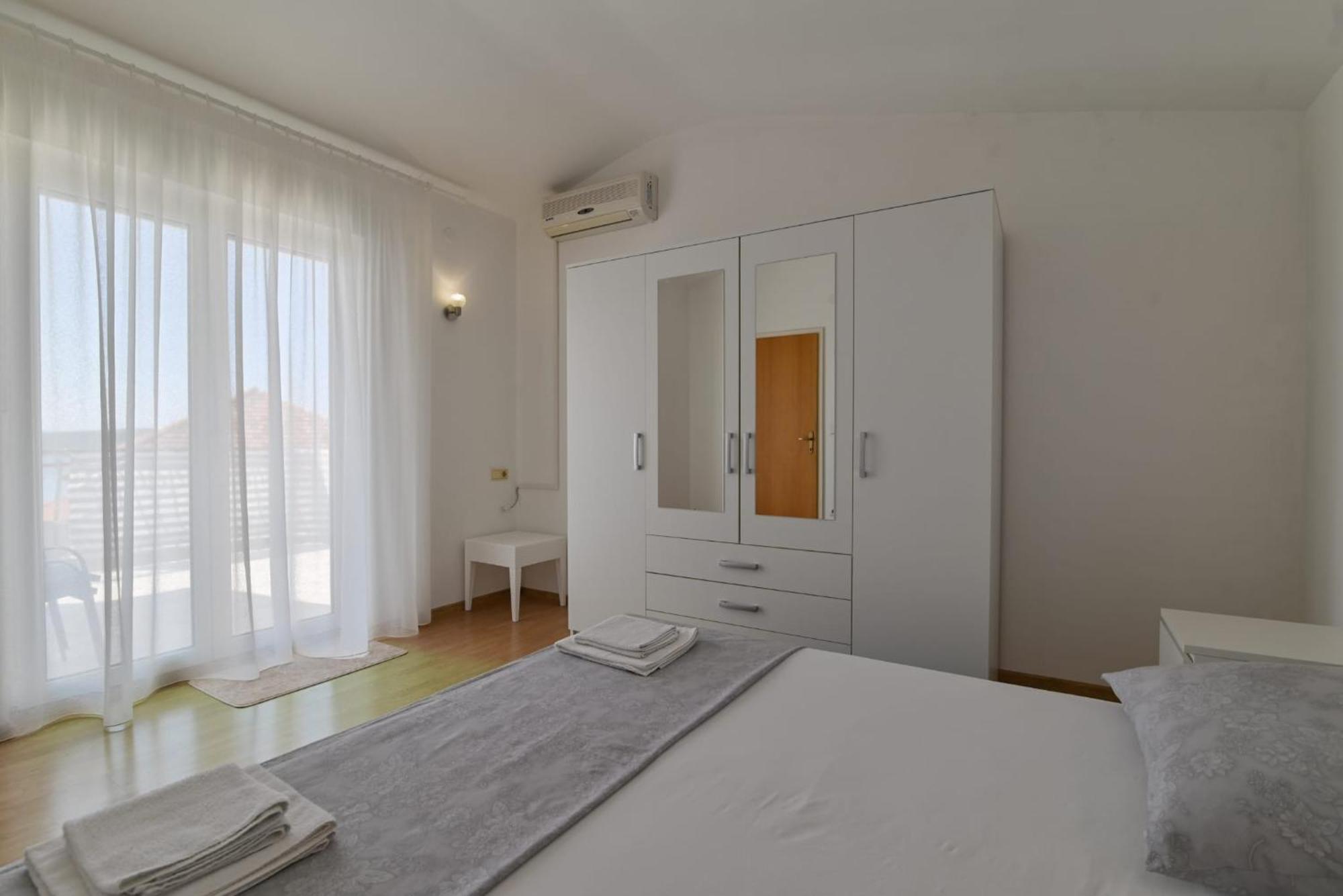 Rina Vacation Home Trogir Exterior foto